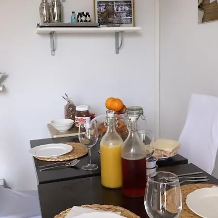 Guest house Corte 22 E Borgomanero